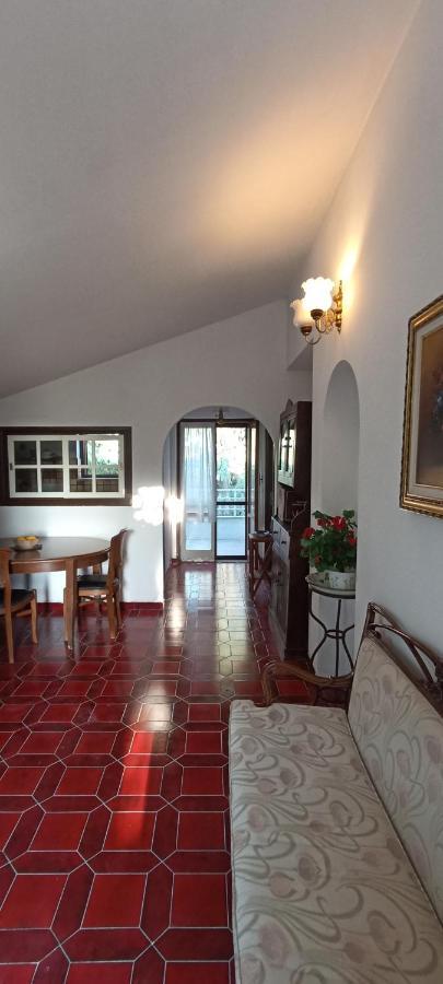 La Campagna Di Rosy Apartment Genzano di Roma Luaran gambar